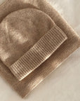 Kasjmirsett til baby med lue og babypledd i beige